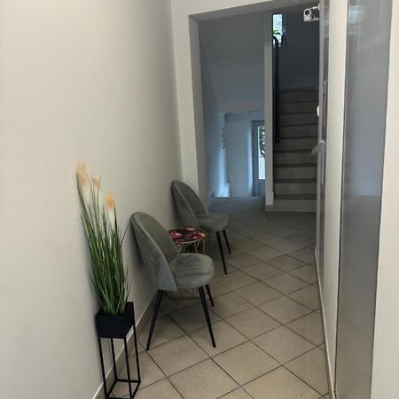 Esa Home Varsovia Exterior foto