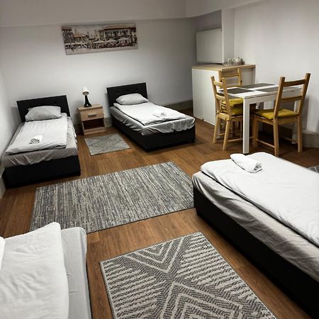 Esa Home Varsovia Exterior foto
