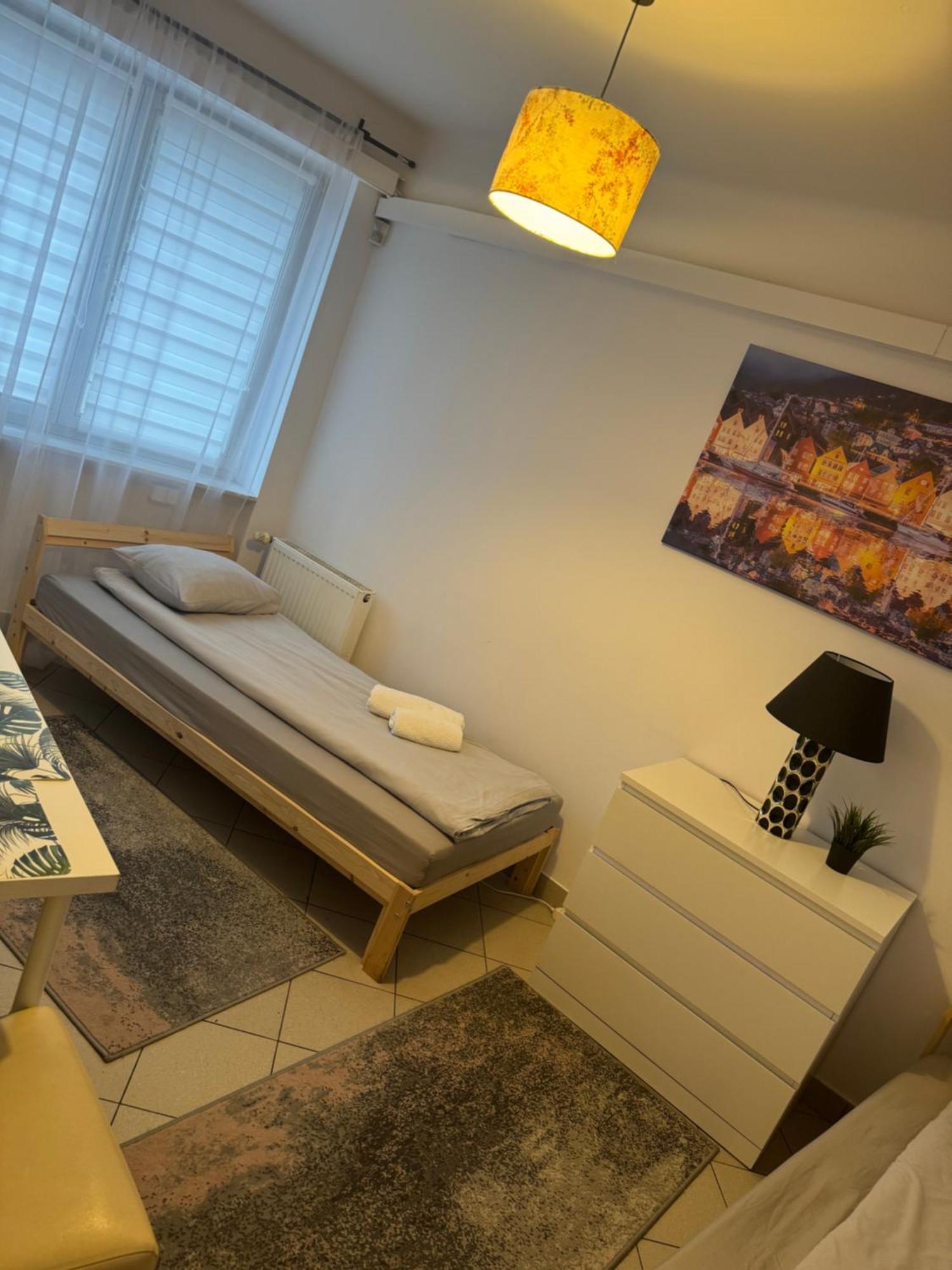 Esa Home Varsovia Exterior foto